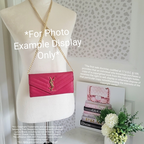 **SOLD** Authentic Pre-owned Yves Saint Laurent Grain De Poudre Envelope Wallet - Picture 2 of 16